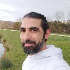 Portrait de Guillaume Maignaut, développeur web freelance